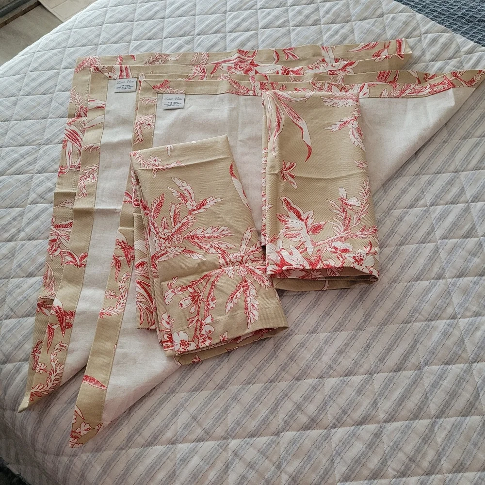 Zina Vasi Botanical Print Cotton Napkins Set Of 4